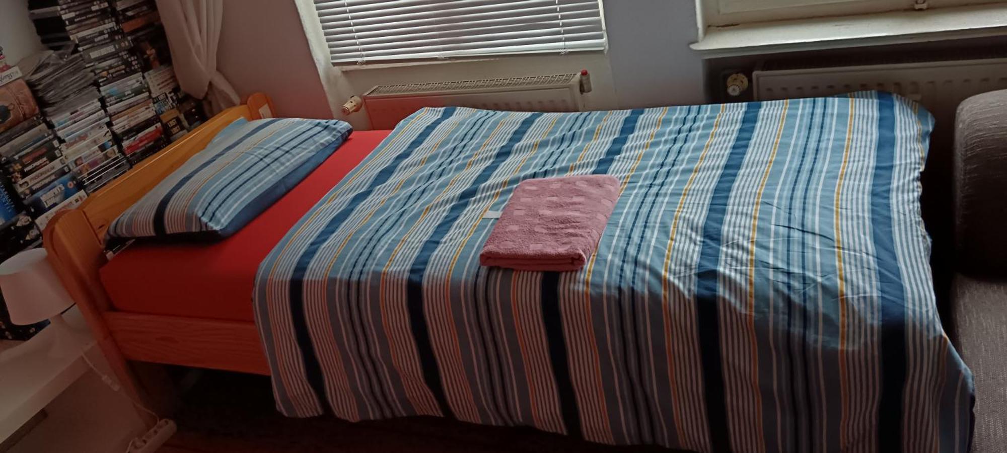 Hostel Sharing Bedroom With Host Near Alexanderplatz *