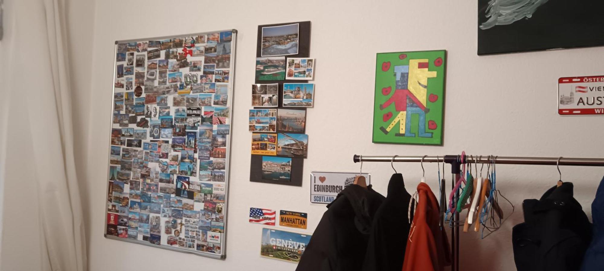 Sharing Bedroom With Host Near Alexanderplatz Hostel *